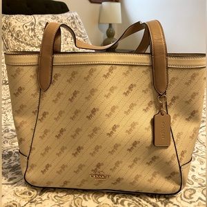 NWOT COACH Horse and Carriage Dot Print Tote